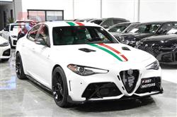 ئەلفا رۆمیۆ Giulia